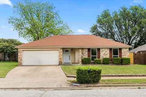 7316 E Kary Lynn Dr, Watauga, TX 76148