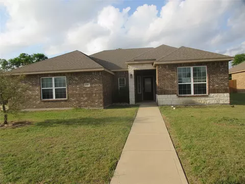 711 Milas Ln, Glenn Heights, TX 75154