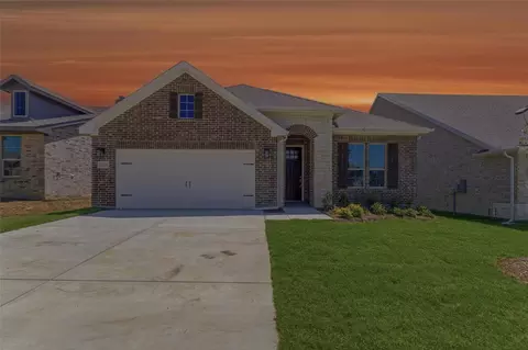 3516 Helena St, Gainesville, TX 76240