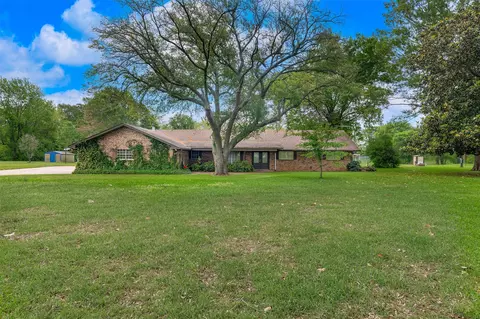 2564 Swan Lake Rd, Bossier City, LA 71111