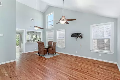 4139 Rosser Sq, Dallas, TX 75244