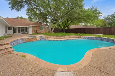 3718 Thornhill Way, Rowlett, TX 75088