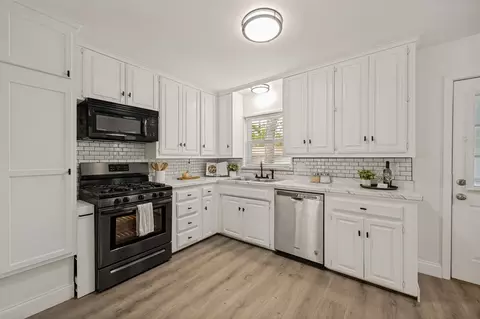 Kitchen - 2316 Cunningham St, Irving, TX 75062 photo 1 of 1