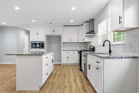Kitchen - 2512 Mckenzie Ave, Waco, TX 76708 photo 5 of 5