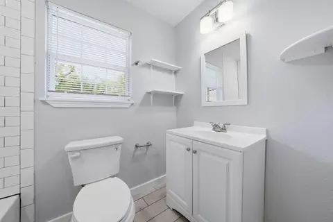 Bath - 2512 Mckenzie Ave, Waco, TX 76708 photo 4 of 4