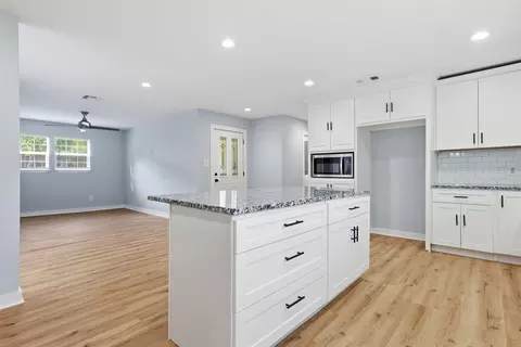 Living - 2512 Mckenzie Ave, Waco, TX 76708 photo 2 of 2