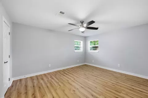 Bedroom - 2512 Mckenzie Ave, Waco, TX 76708 photo 2 of 4