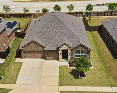 10109 Table Bluff St, Aubrey, TX 76227