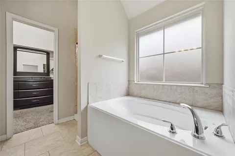 Bath - 10808 Aurora Dr, Waco, TX 76708 photo 1 of 1