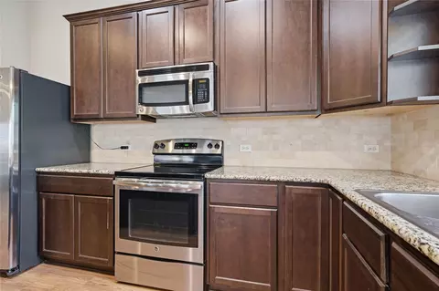 Kitchen - 10808 Aurora Dr, Waco, TX 76708 photo 4 of 4