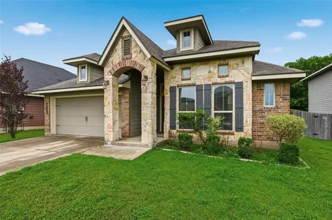 Exterior - 10808 Aurora Dr, Waco, TX 76708 photo 3 of 6