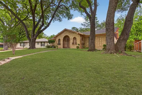 6010 Hunters View Ln, Dallas, TX 75232