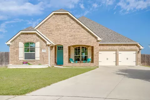 416 Bluffside Trl, Benbrook, TX 76126