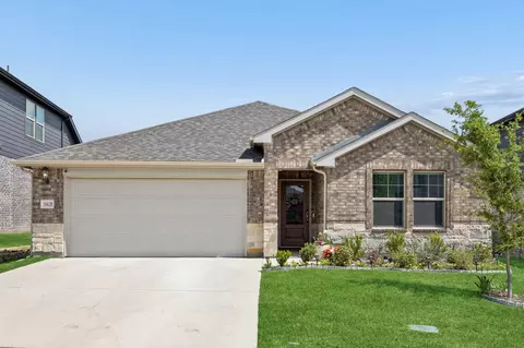 10620 Tuccenen Dr, Fort Worth, TX 76179