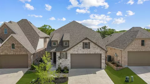 3906 Southbend Dr, Denison, TX 75020