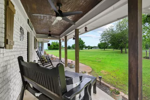 Exterior - 3939 Fm 2194, Celeste, TX 75423 photo 6 of 11