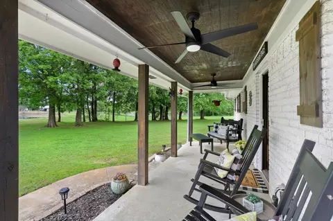 Exterior - 3939 Fm 2194, Celeste, TX 75423 photo 5 of 11