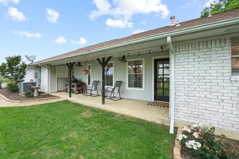 Exterior - 3939 Fm 2194, Celeste, TX 75423 photo 7 of 11