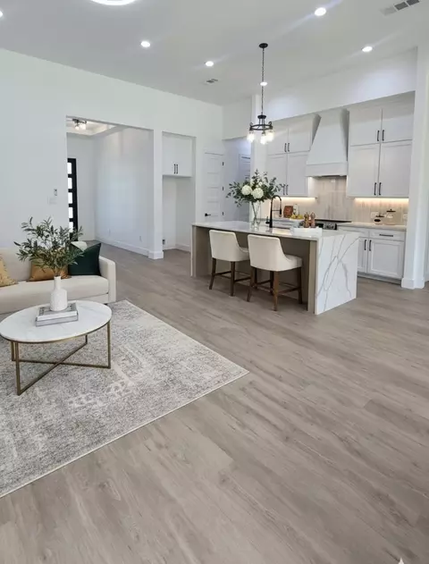 Kitchen - 1106 E Sixth St, Springtown, TX 76082 photo 6 of 7