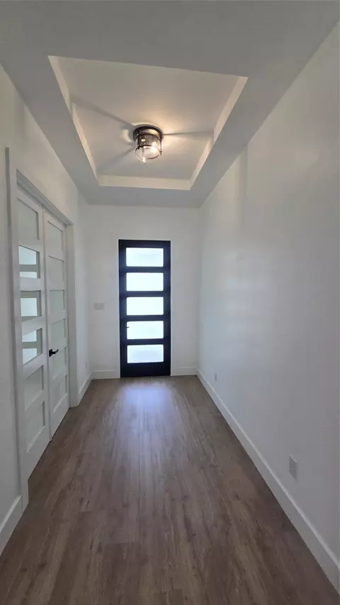 Entry Way - 1106 E Sixth St, Springtown, TX 76082 photo 1 of 1