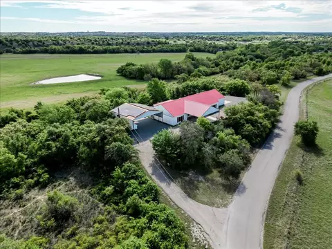 2400 Carter Rd, Springtown, TX 76082