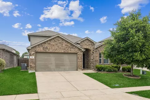 709 Cheyenne Dr, Aubrey, TX 76227