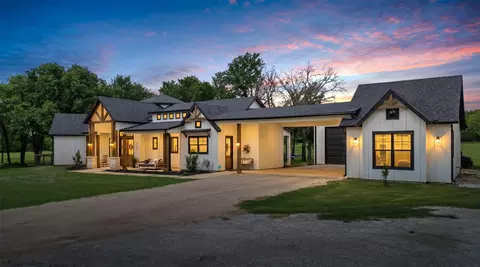 1383 Northshore Ln, Valley View, TX 76272
