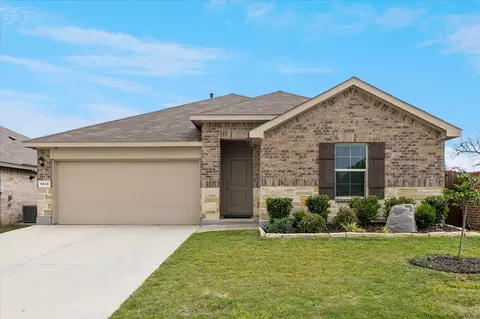 5913 Silverjack Trl, Northlake, TX 76226