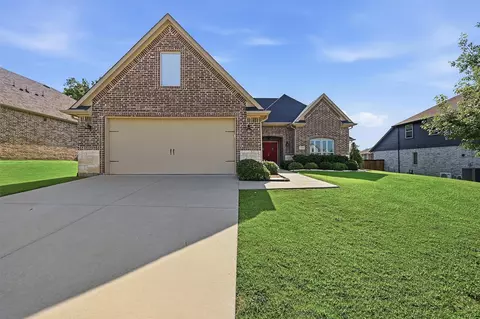 3832 Fawn Meadow Trl, Denison, TX 75020