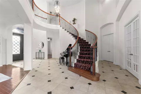 Entry Way - 723 Nighthawk Dr, Murphy, TX 75094 photo 3 of 6