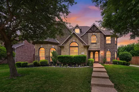 1955 Sandy Creek Dr, Frisco, TX 75033