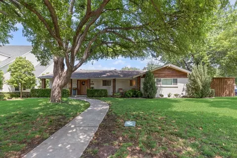 3645 Duchess Trl, Dallas, TX 75229