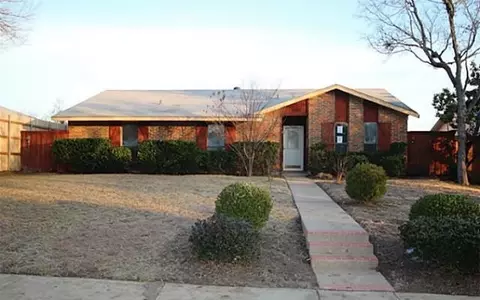 2921 Collins Blvd, Garland, TX 75044
