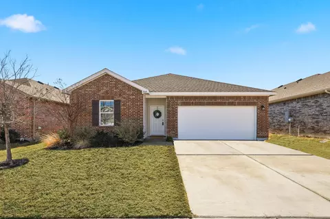 Exterior - 1545 Shadow Hawk Dr, Haslet, TX 76052 photo 2 of 6