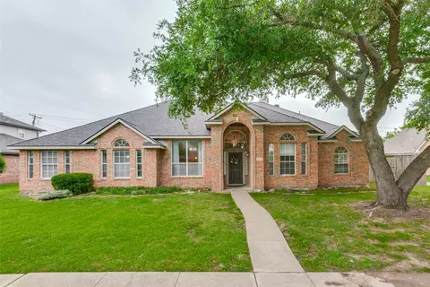 7305 Silverthorn Dr, Rowlett, TX 75089