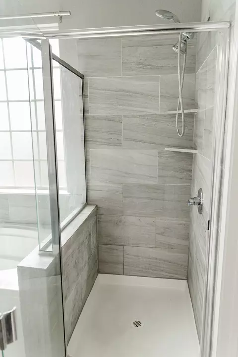 Bath - 2716 Beutel Rd, Lorena, TX 76655 photo 3 of 7