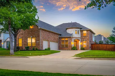 9616 Barksdale Dr, Fort Worth, TX 76244