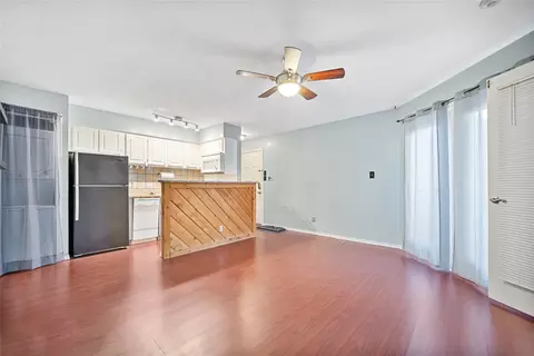 2314 Bamboo Dr #I304, Arlington, TX 76006