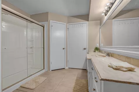 Bath - 23351 Earlmist Dr, Spring, TX 77373 photo 1 of 2
