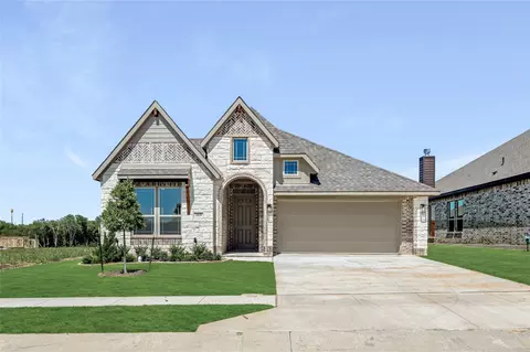 213 Seminole Trl, Alvarado, TX 76009