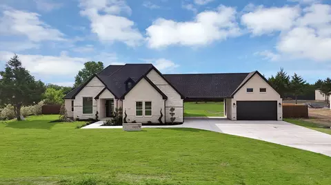 710 Gibson Rd, Waxahachie, TX 75165