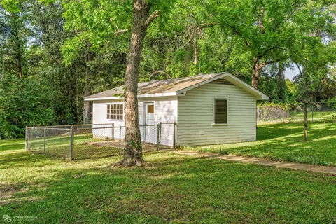 Exterior - 307 Emerald Dr, Minden, LA 71055 photo 9 of 9