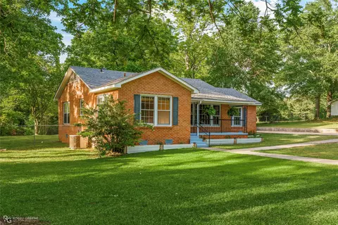 Exterior - 307 Emerald Dr, Minden, LA 71055 photo 4 of 9