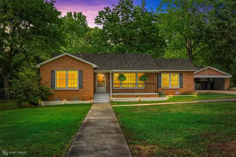 Exterior - 307 Emerald Dr, Minden, LA 71055 photo 3 of 9