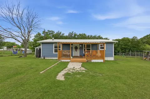 767 E Barry St, Azle, TX 76020