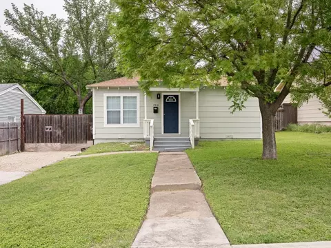 7416 Gaston Ave, Fort Worth, TX 76116