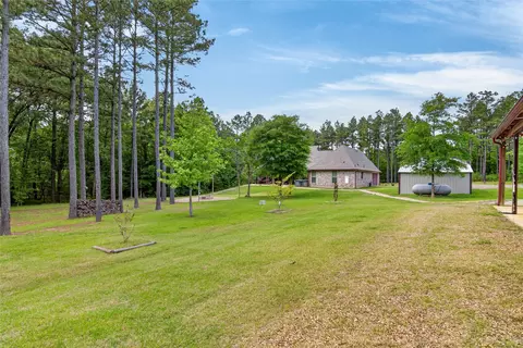 Exterior - 115 Robinson Ln, Benton, LA 71006 photo 4 of 12