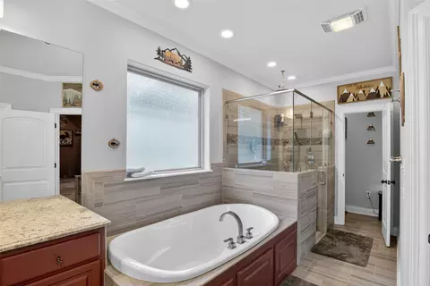 Bath - 115 Robinson Ln, Benton, LA 71006 photo 1 of 5