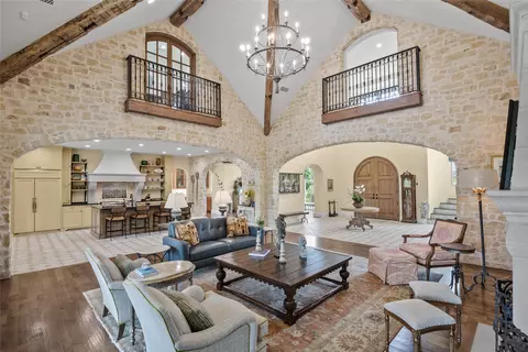 4101 Howard Rd, Waxahachie, TX 75165