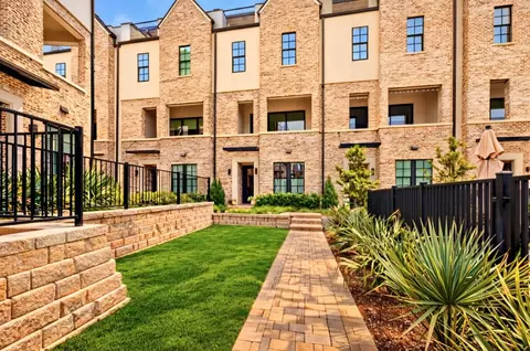 645 Dalton Ln, Irving, TX 75039
